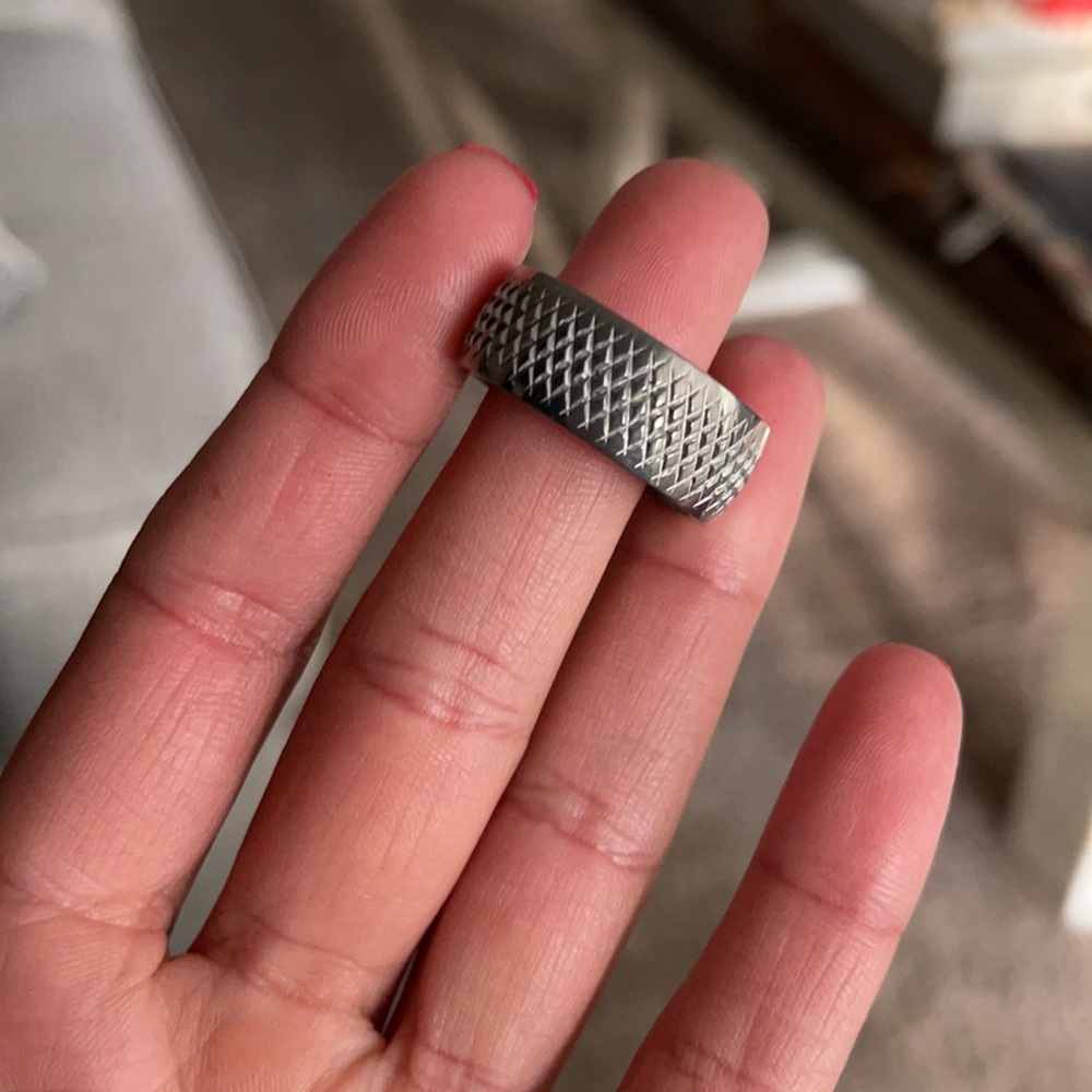 COPY - Rogue Wedding Ring